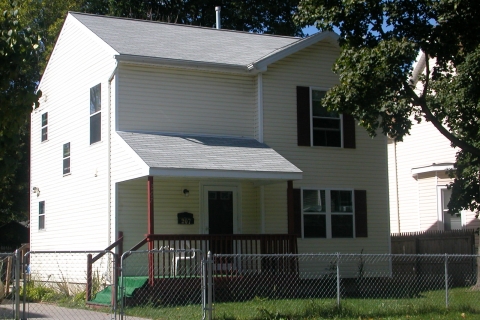 Photo of house built at 207 Fulton Street